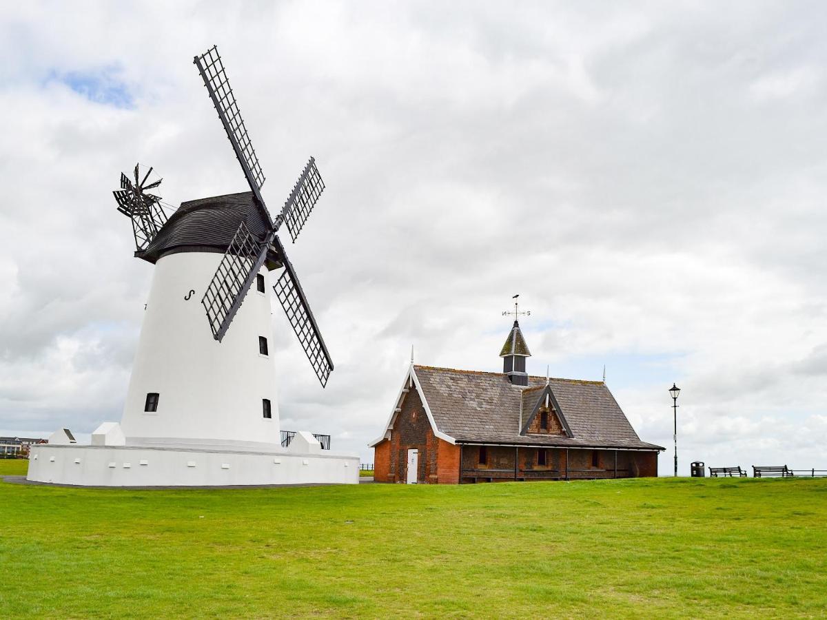 Holiday home One - Uk43696 Lytham St Annes